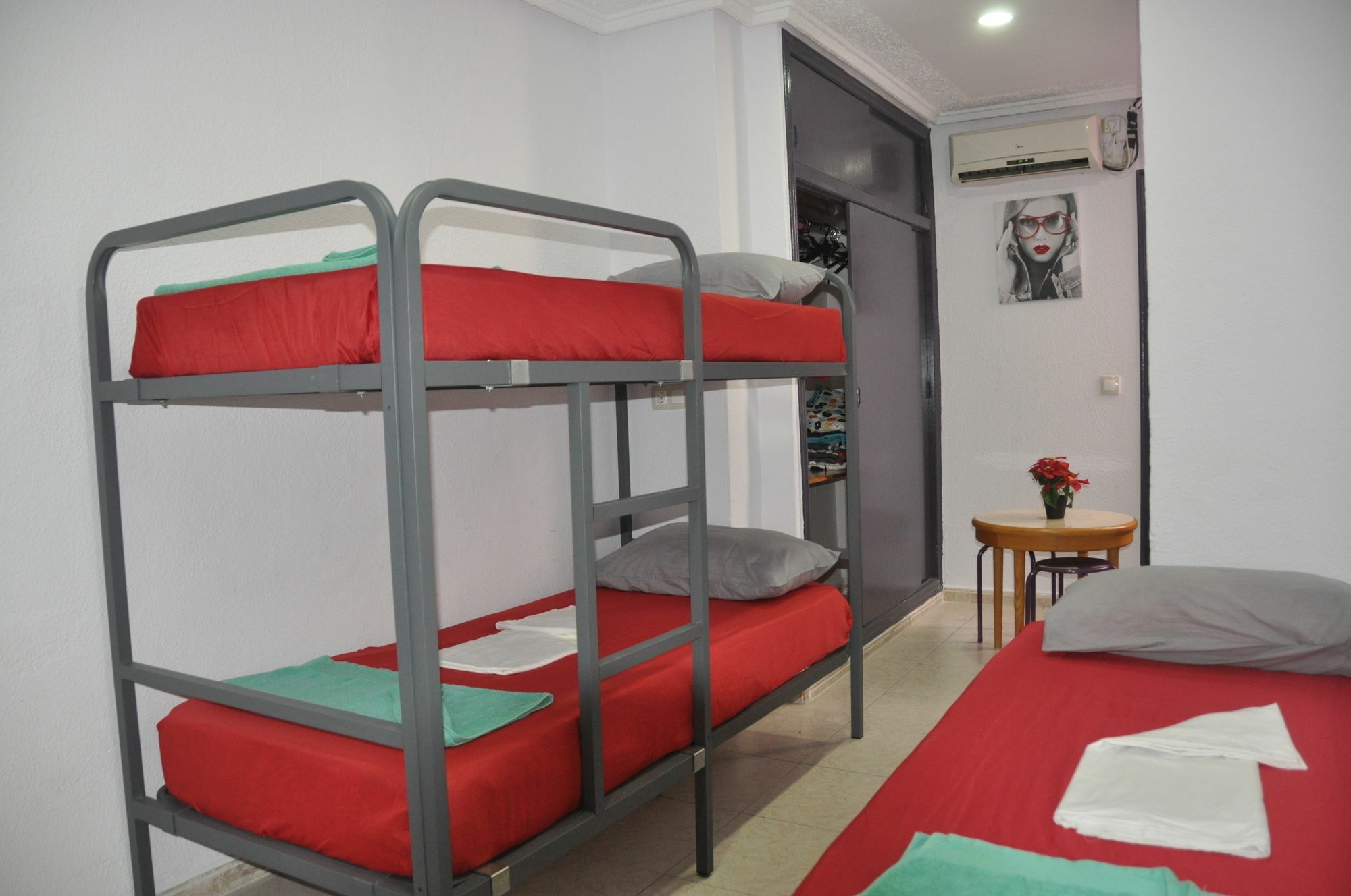 Hostal Mayor Аліканте Екстер'єр фото